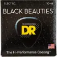 Svart pakke med DR Black Beauties elgitarstrenger merket 10-46