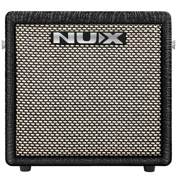 Nux Mighty 8BT MKII i svart kabinett med lys, vevd høyttalerduk forfra